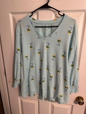 Cuddl Duds Light Blue Palm Print V-Neck Long Sleeve Top